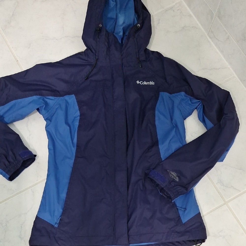 Columbia Blue Ski Jacket Weather-Resistant Hooded Design